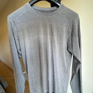 Lululemon training shirt grey